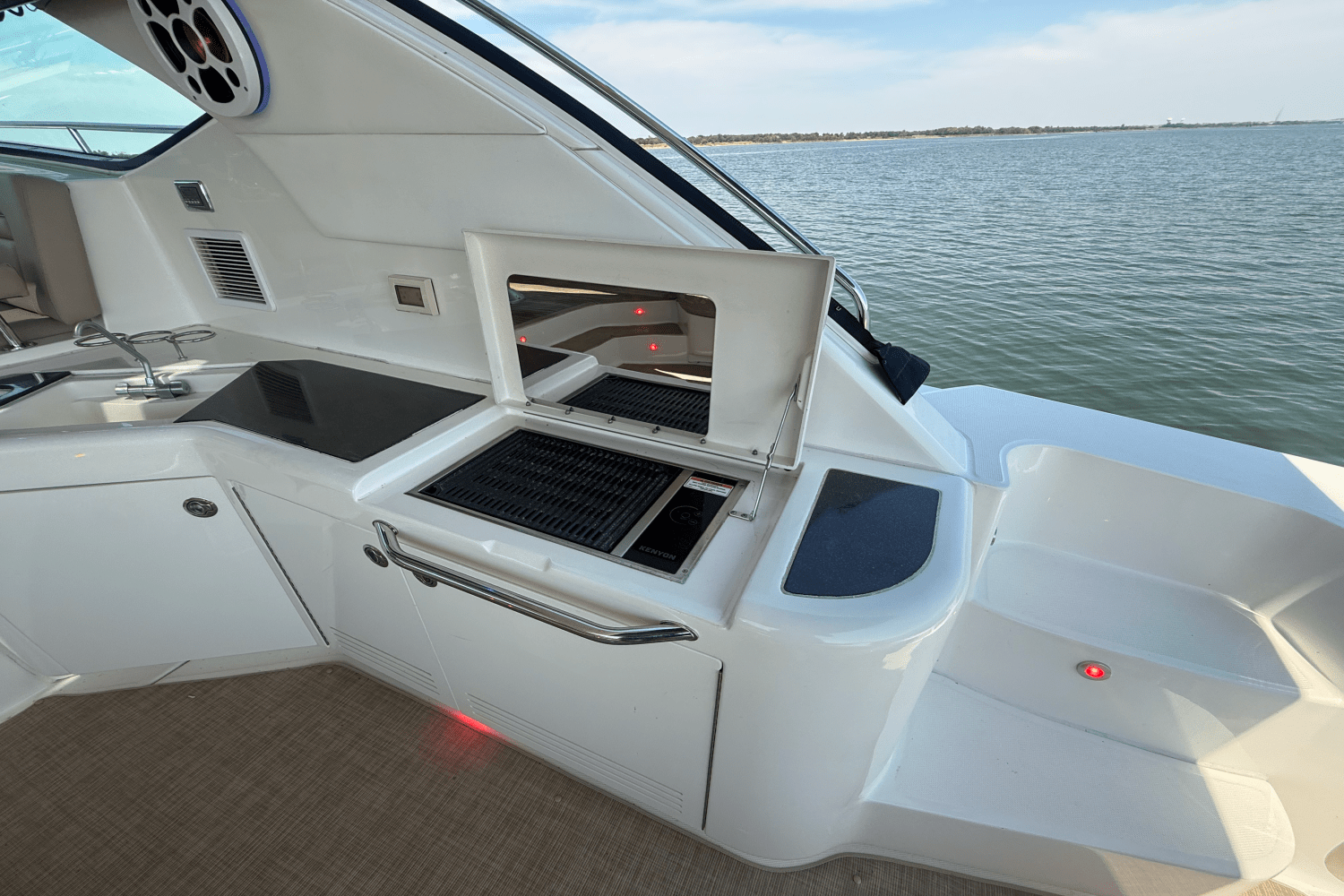 2016 Sea Ray 540 SUNDANCER Image Thumbnail #31