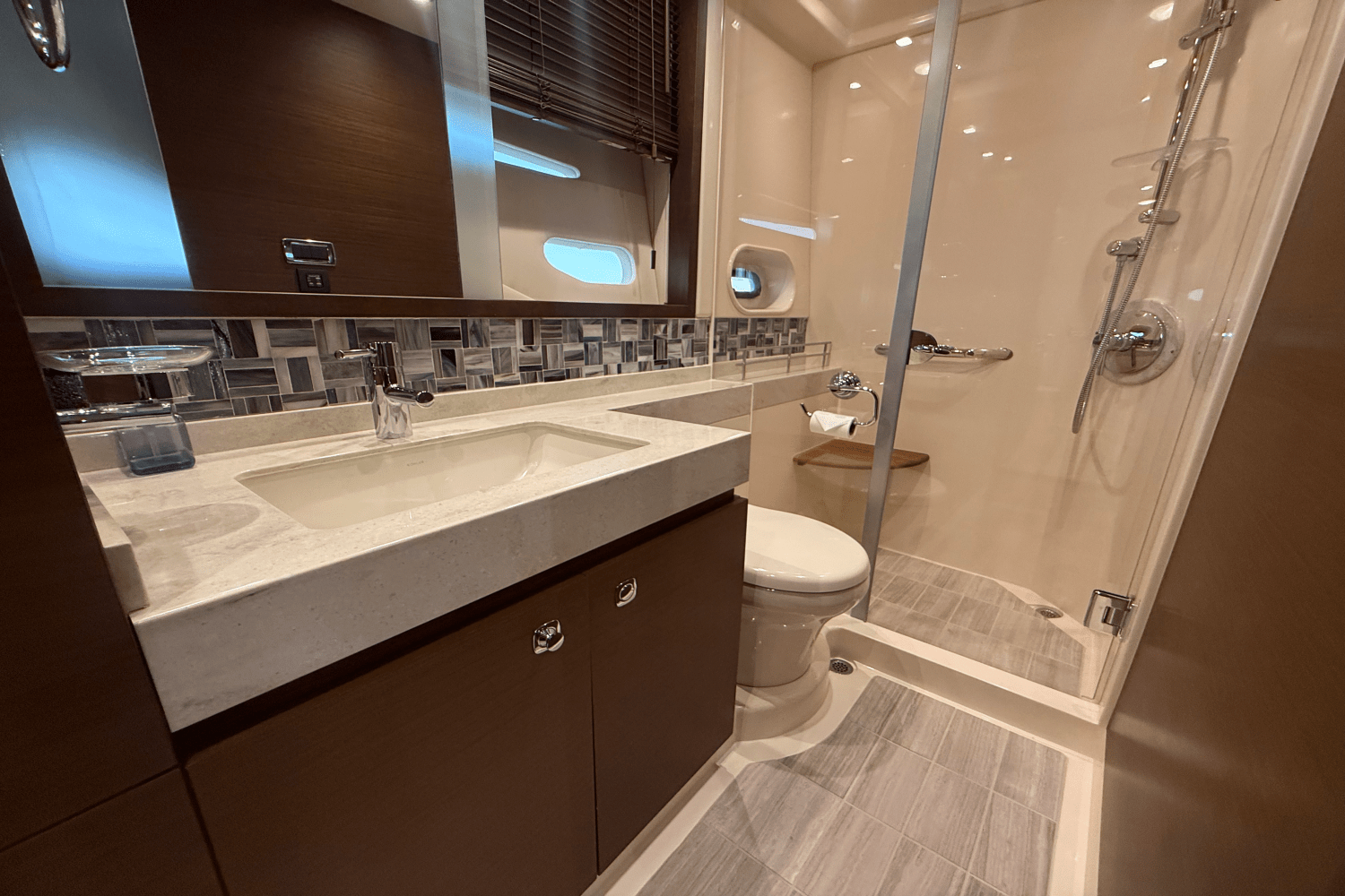 2016 Sea Ray 540 SUNDANCER Image Thumbnail #97