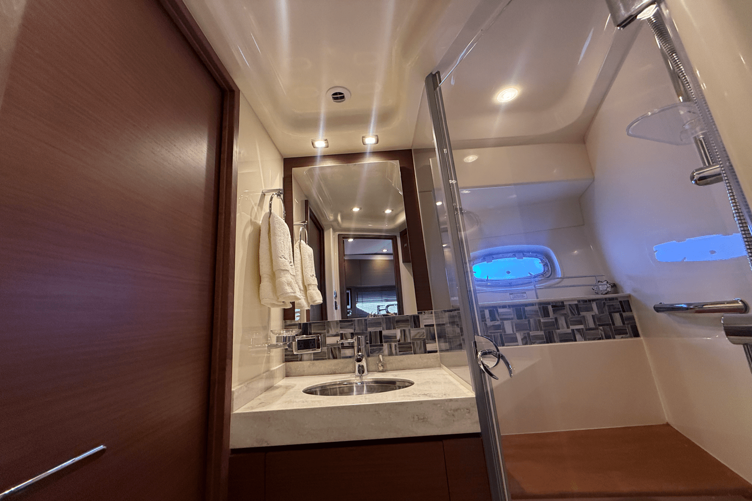 2016 Sea Ray 540 SUNDANCER Image Thumbnail #81