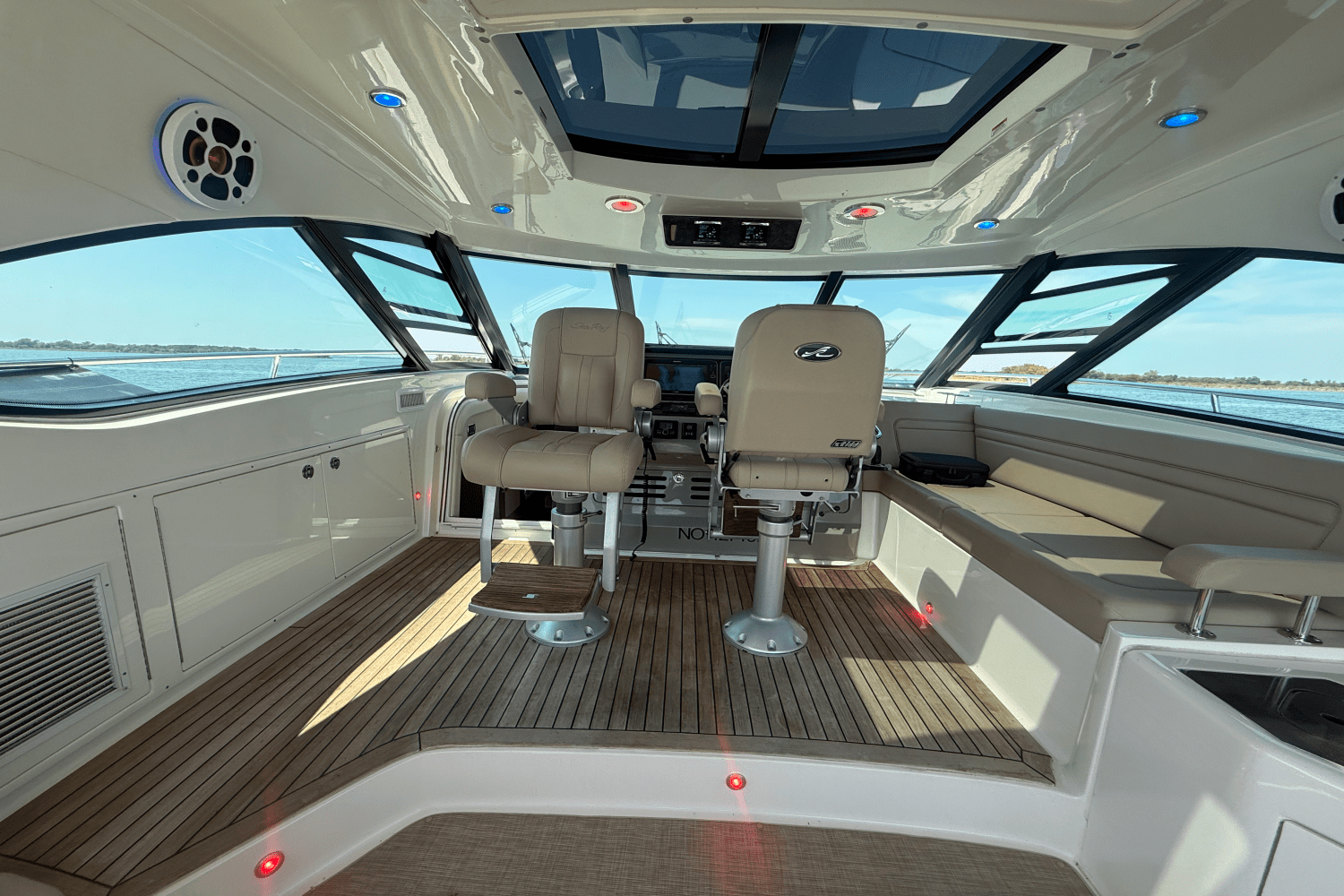 2016 Sea Ray 540 SUNDANCER Image Thumbnail #39