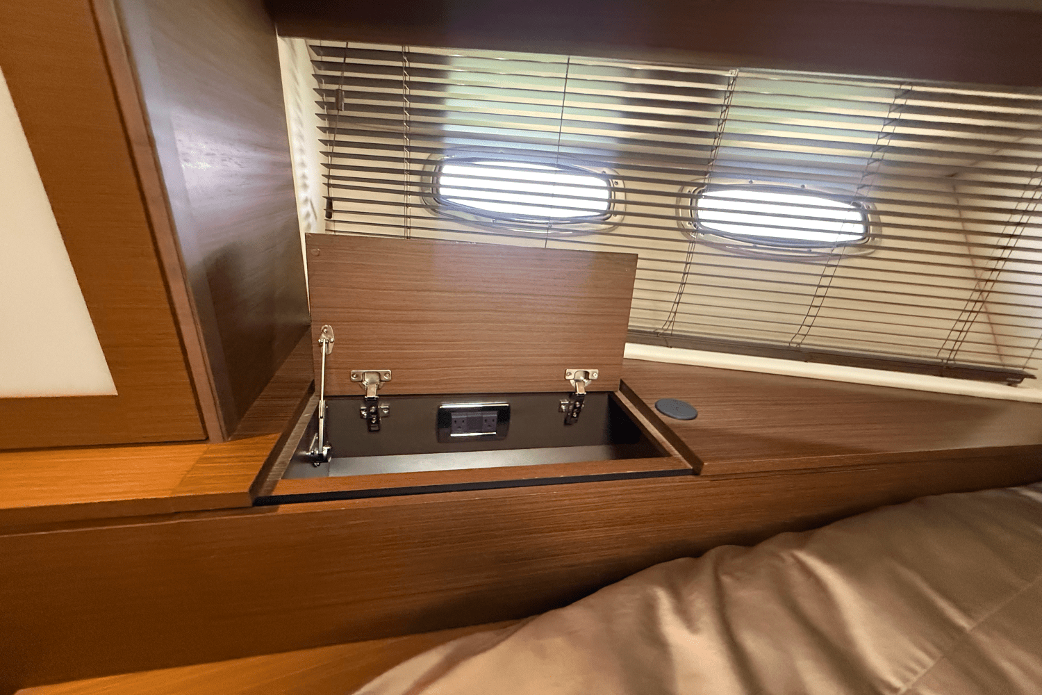 2016 Sea Ray 540 SUNDANCER Image Thumbnail #79