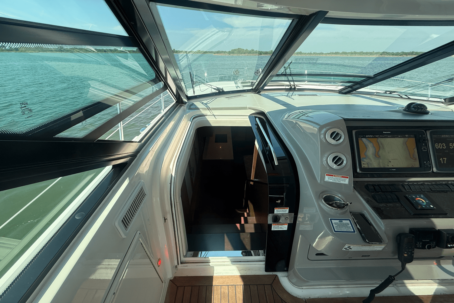 2016 Sea Ray 540 SUNDANCER Image Thumbnail #52