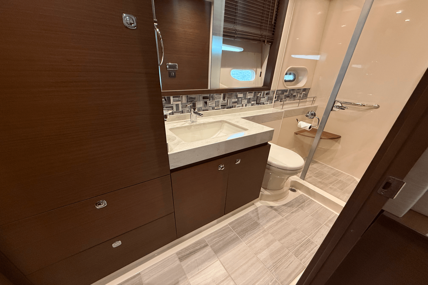 2016 Sea Ray 540 SUNDANCER Image Thumbnail #96