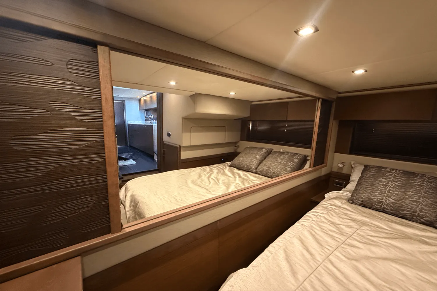 2016 Sea Ray
                                                             540 SUNDANCER Image Thumbnail #90
