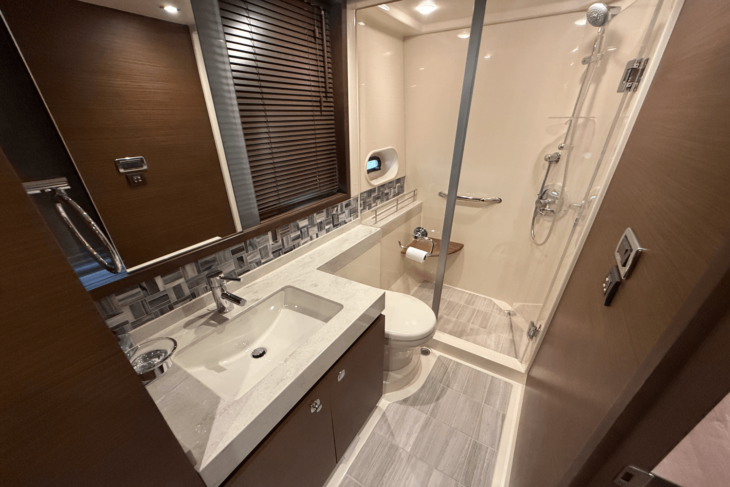 2016 Sea Ray 540 SUNDANCER Image Thumbnail #77