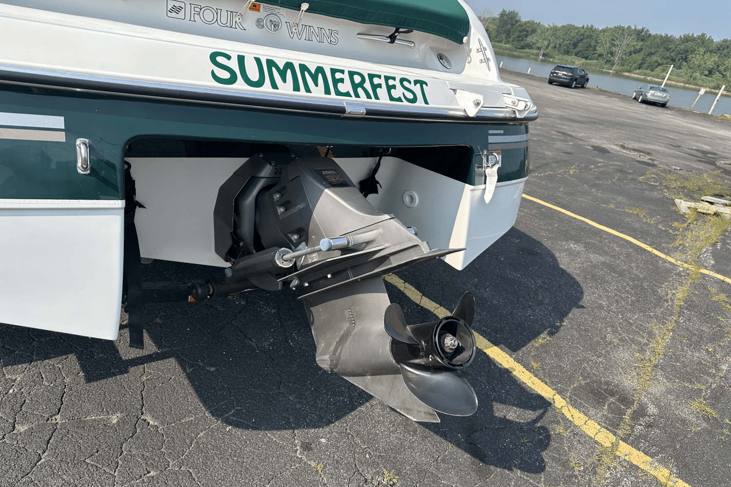 1999 Four Winns SUNDOWNER 225 Image Thumbnail #17