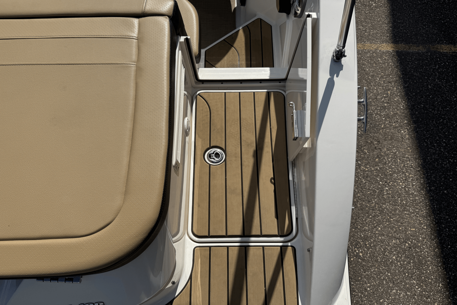 2024 Sea Ray SPX 190 Image Thumbnail #14