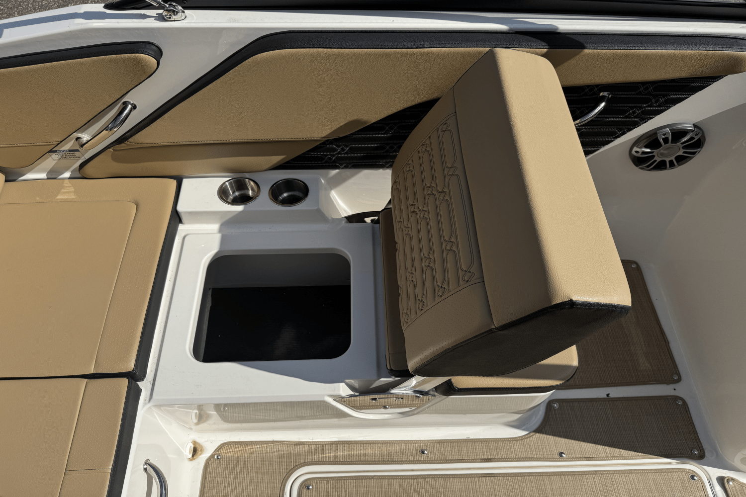 2024 Sea Ray SPX 190 Image Thumbnail #23