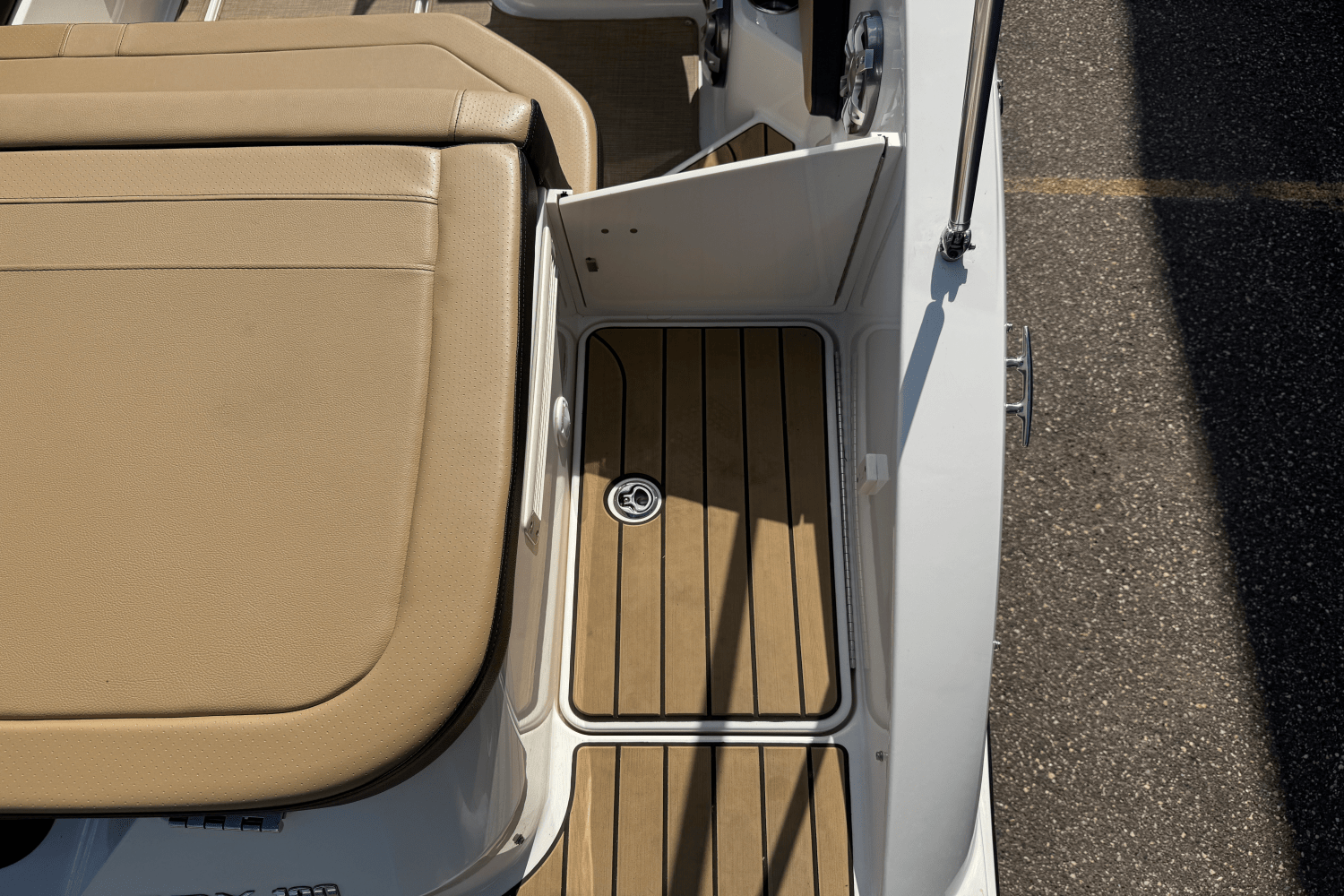 2024 Sea Ray SPX 190 Image Thumbnail #14