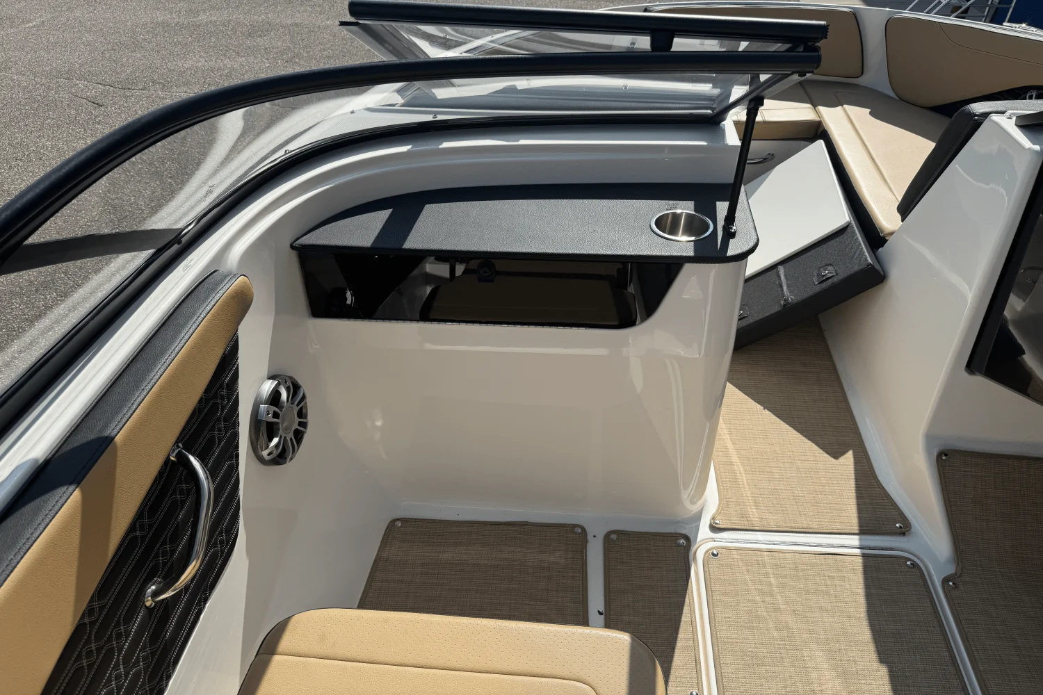 2024 Sea Ray SPX 190 Image Thumbnail #24