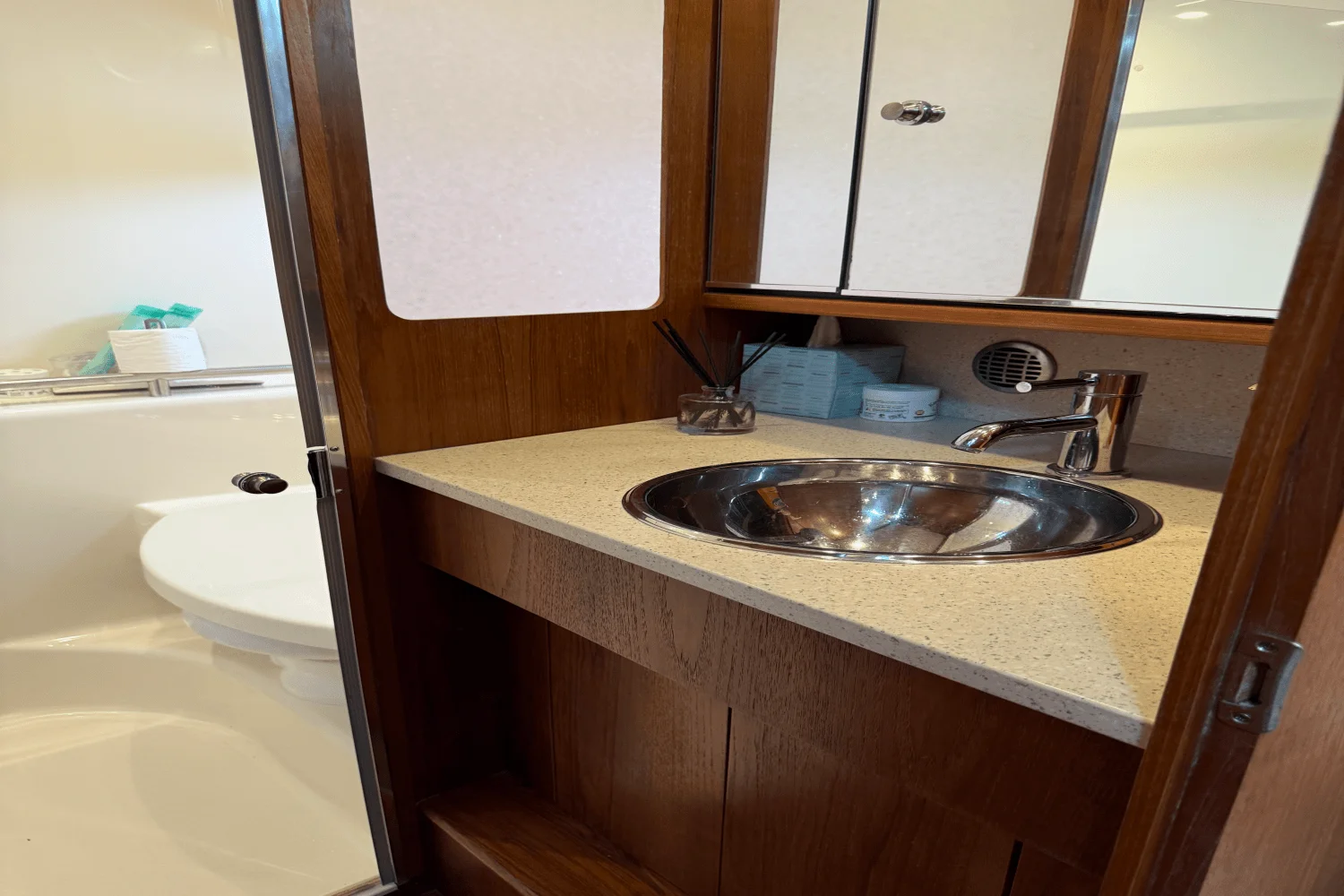 2008 Tiara Yachts SOVRAN Image Thumbnail #34