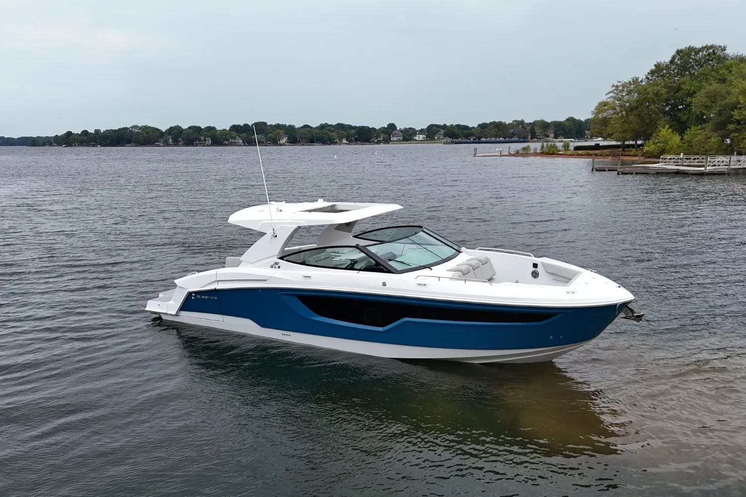 2026 Cruisers Yachts 38 GLS Image Thumbnail #3