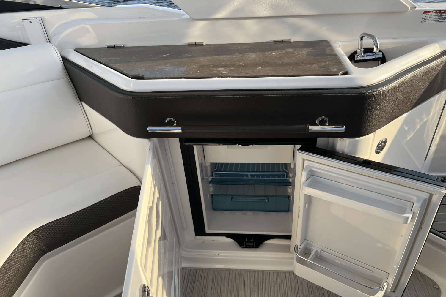2018 Sea Ray 310 SLX Image Thumbnail #7