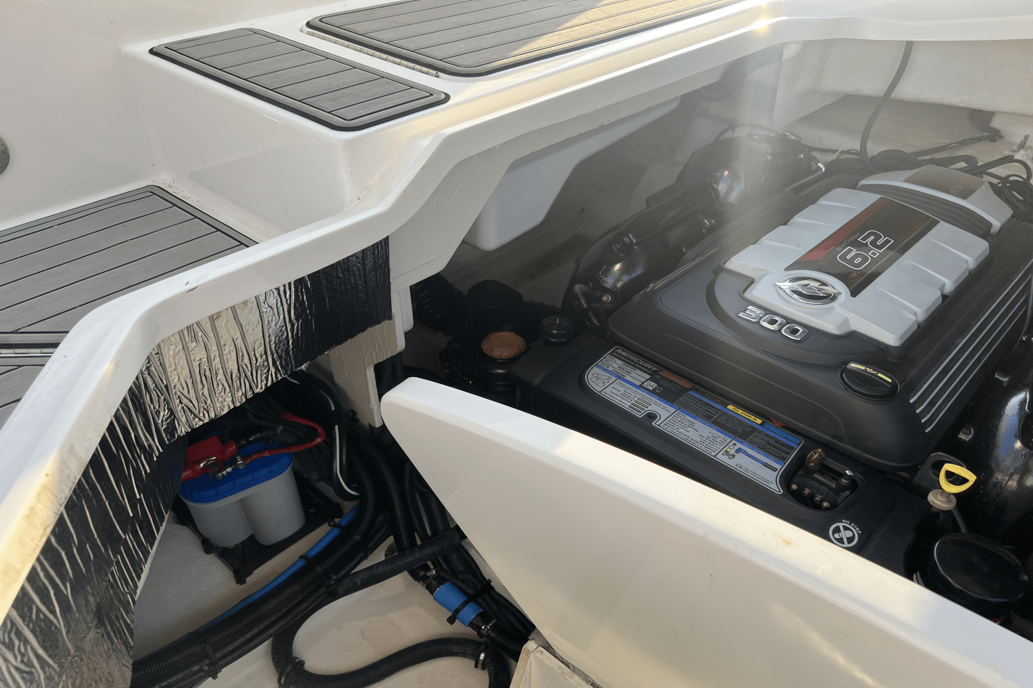 2018 Sea Ray 310 SLX Image Thumbnail #18