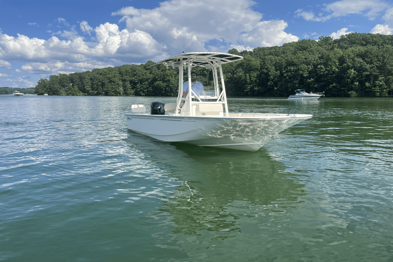 2024 Boston Whaler 19 MONTAUK Image Thumbnail #4