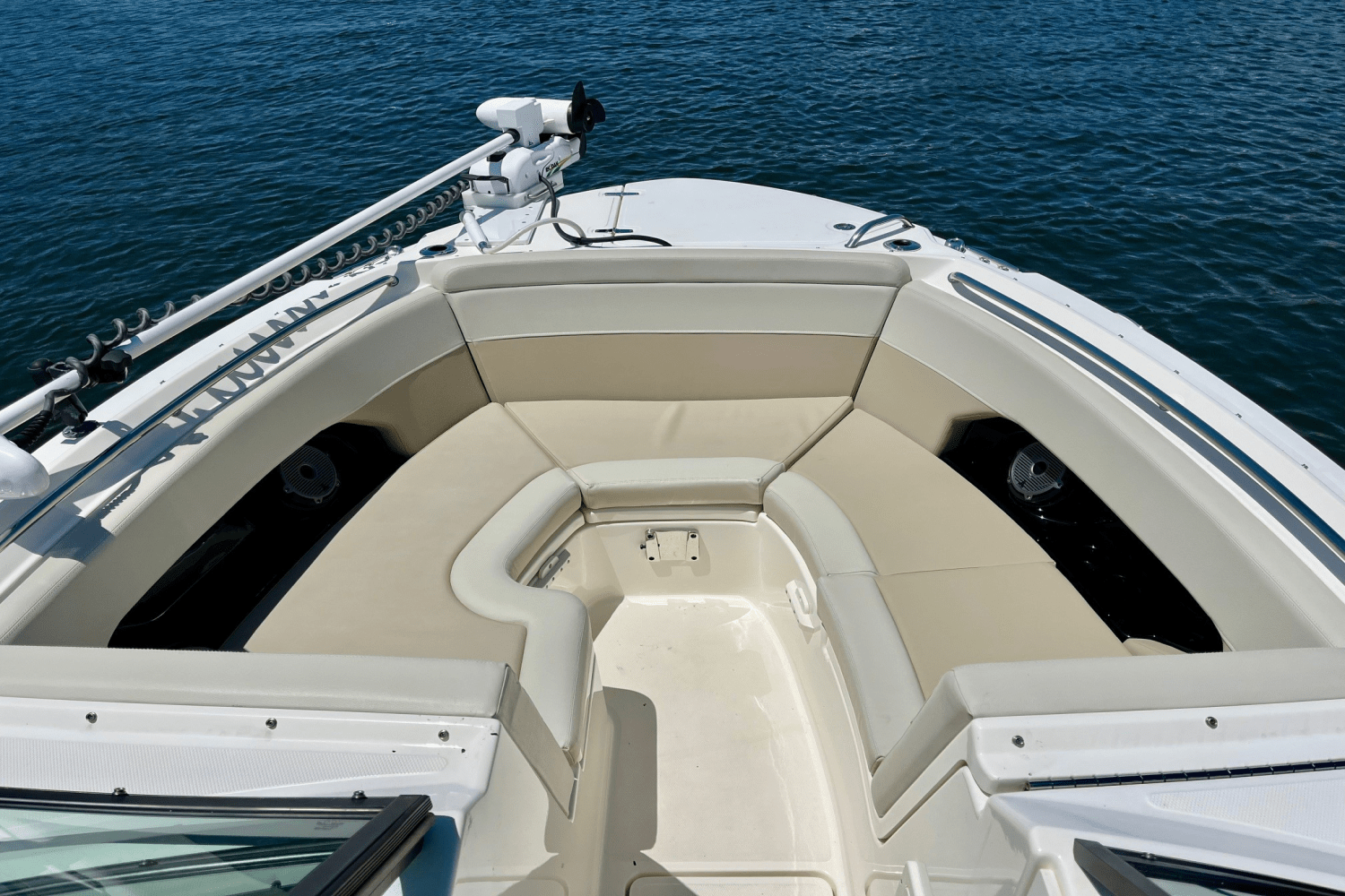 2023 Boston Whaler 240 VANTAGE Image Thumbnail #9