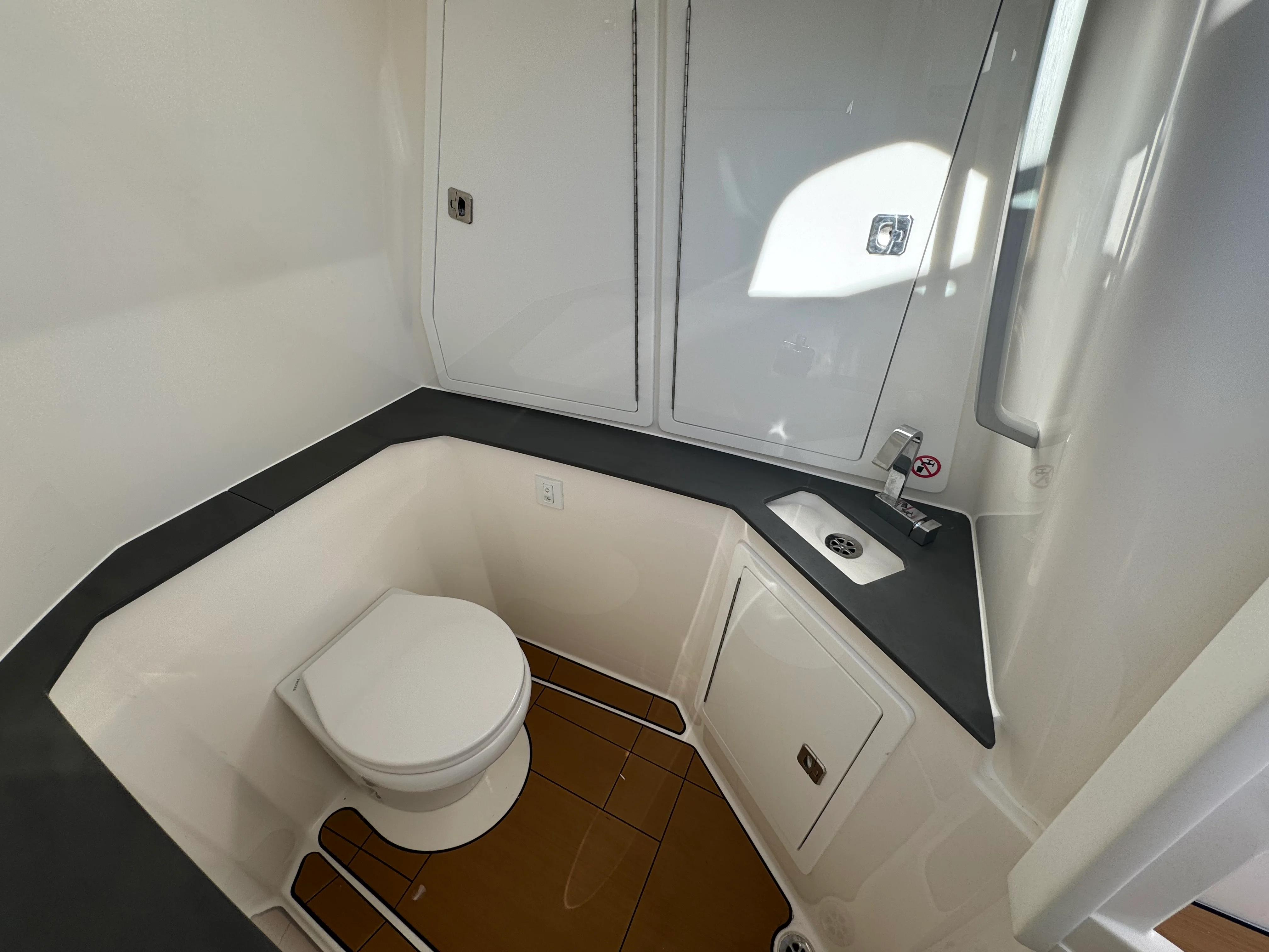 2023 Aviara AV32 Image Thumbnail #41