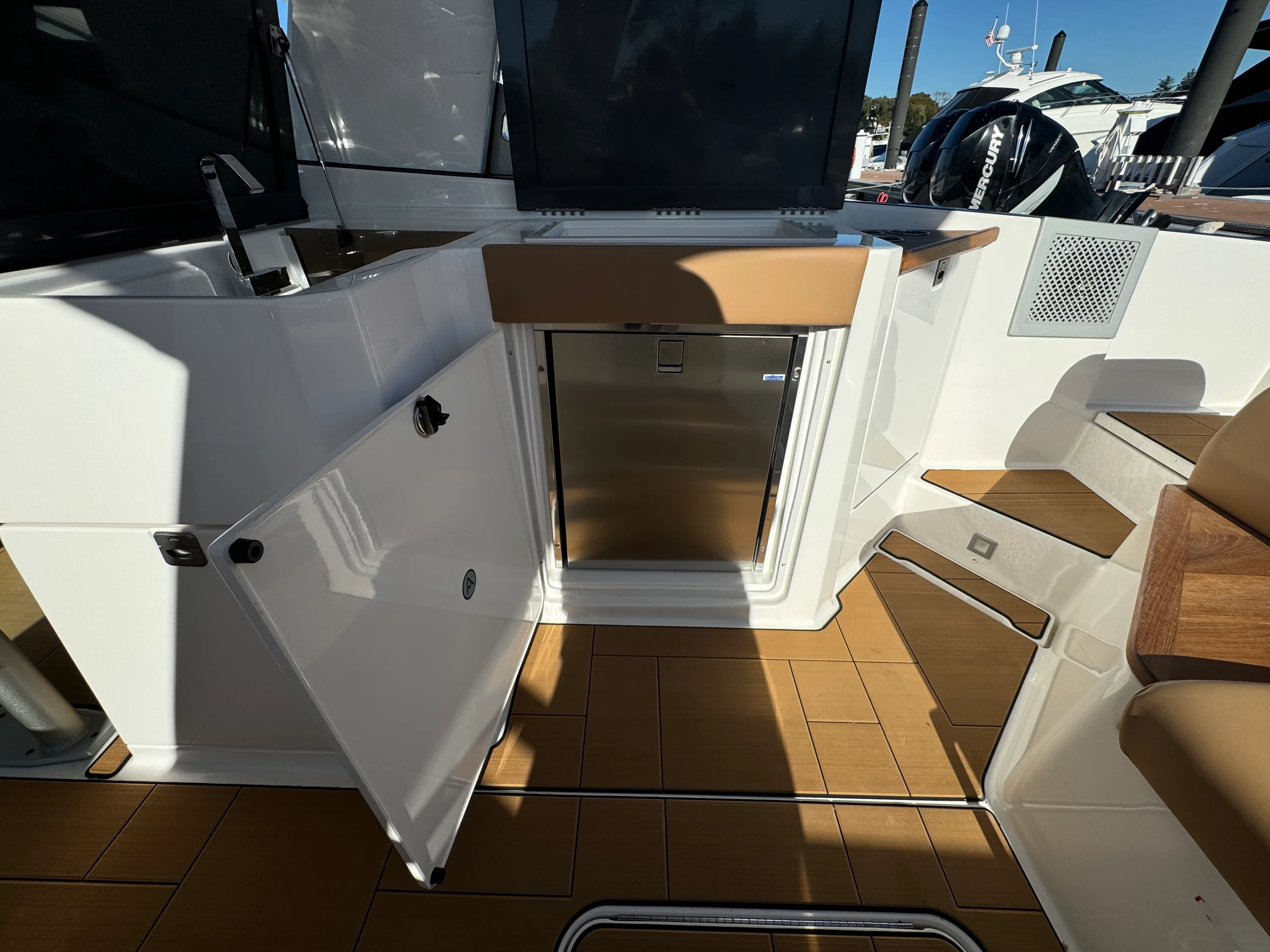 2023 Aviara AV32 Image Thumbnail #29