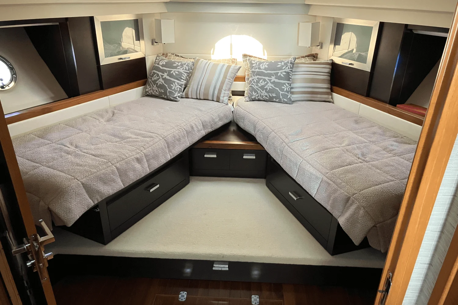 2016 Tiara Yachts 50 COUPE Image Thumbnail #39