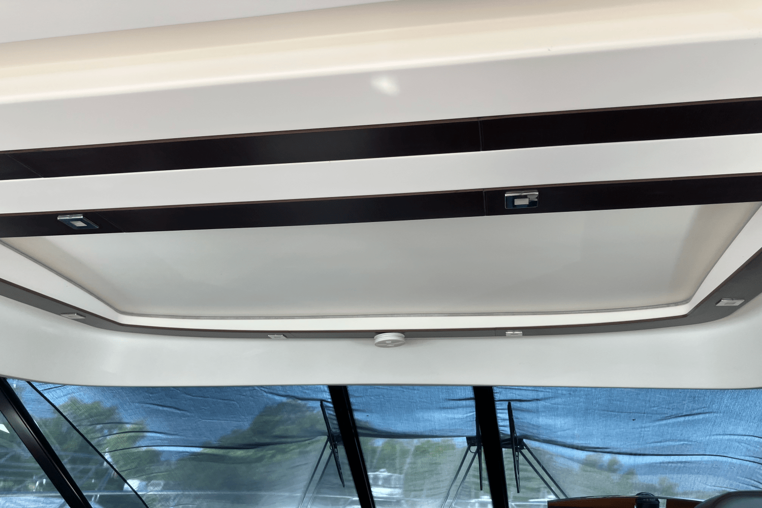 2016 Tiara Yachts 50 COUPE Image Thumbnail #14