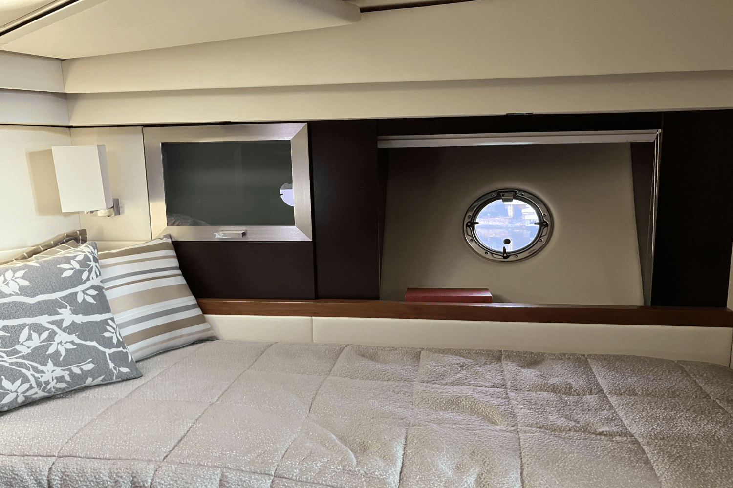 2016 Tiara Yachts 50 COUPE Image Thumbnail #41