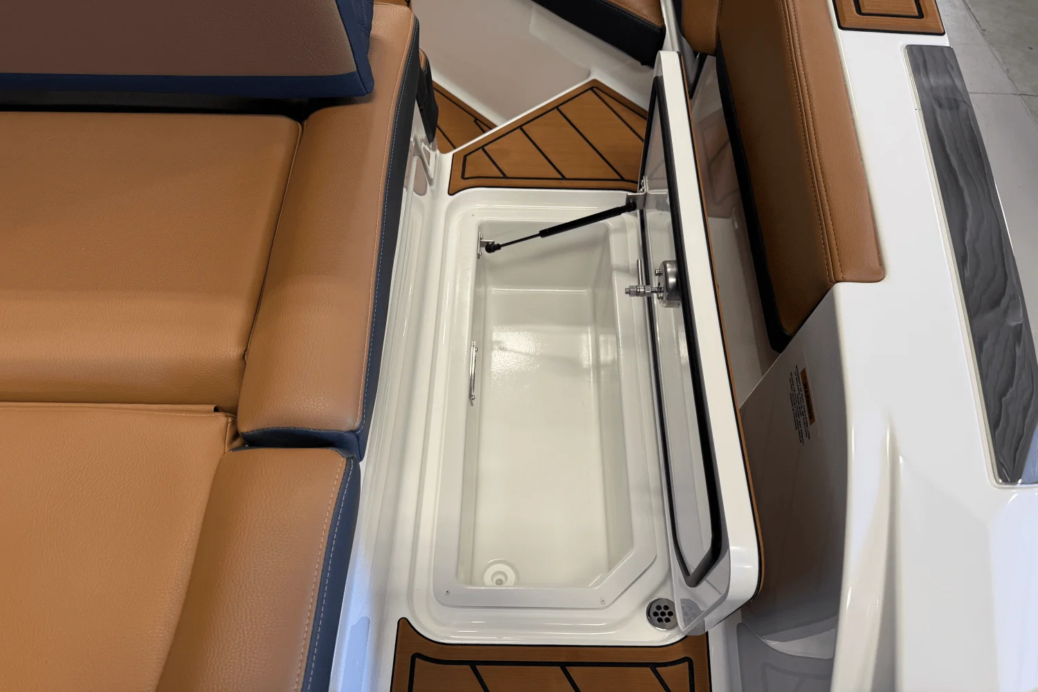 2026 Cobalt R4 Image Thumbnail #19