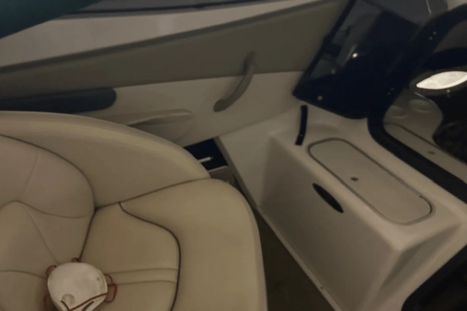 1999 Four Winns SUNDOWNER Image Thumbnail #7