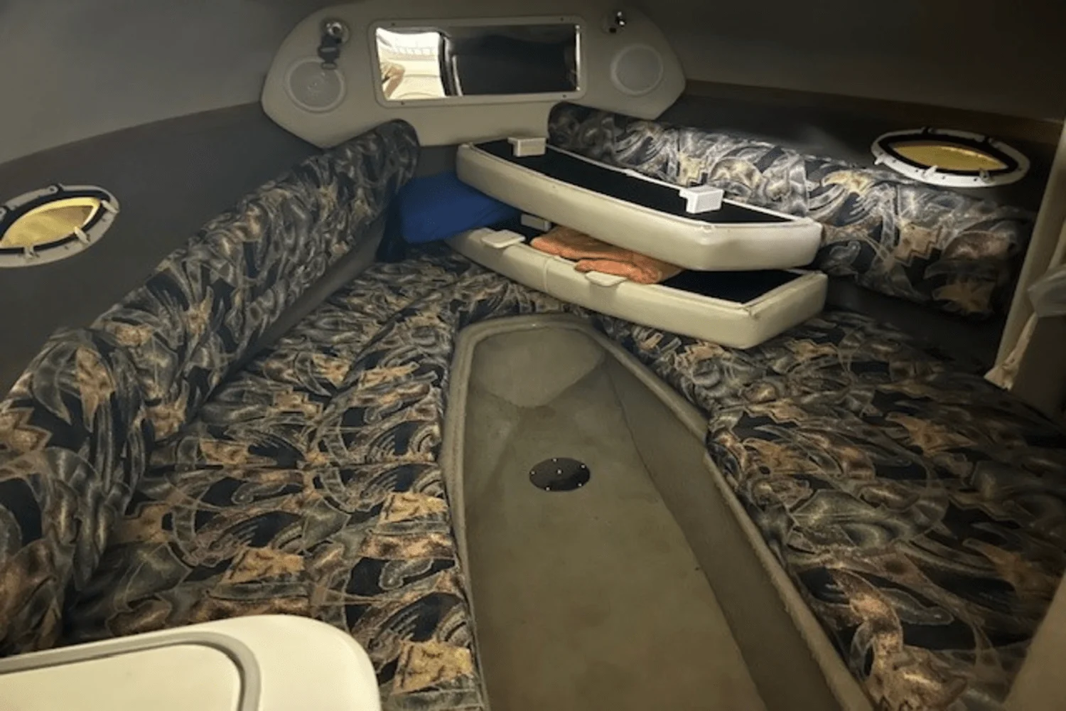 1999 Four Winns SUNDOWNER Image Thumbnail #11