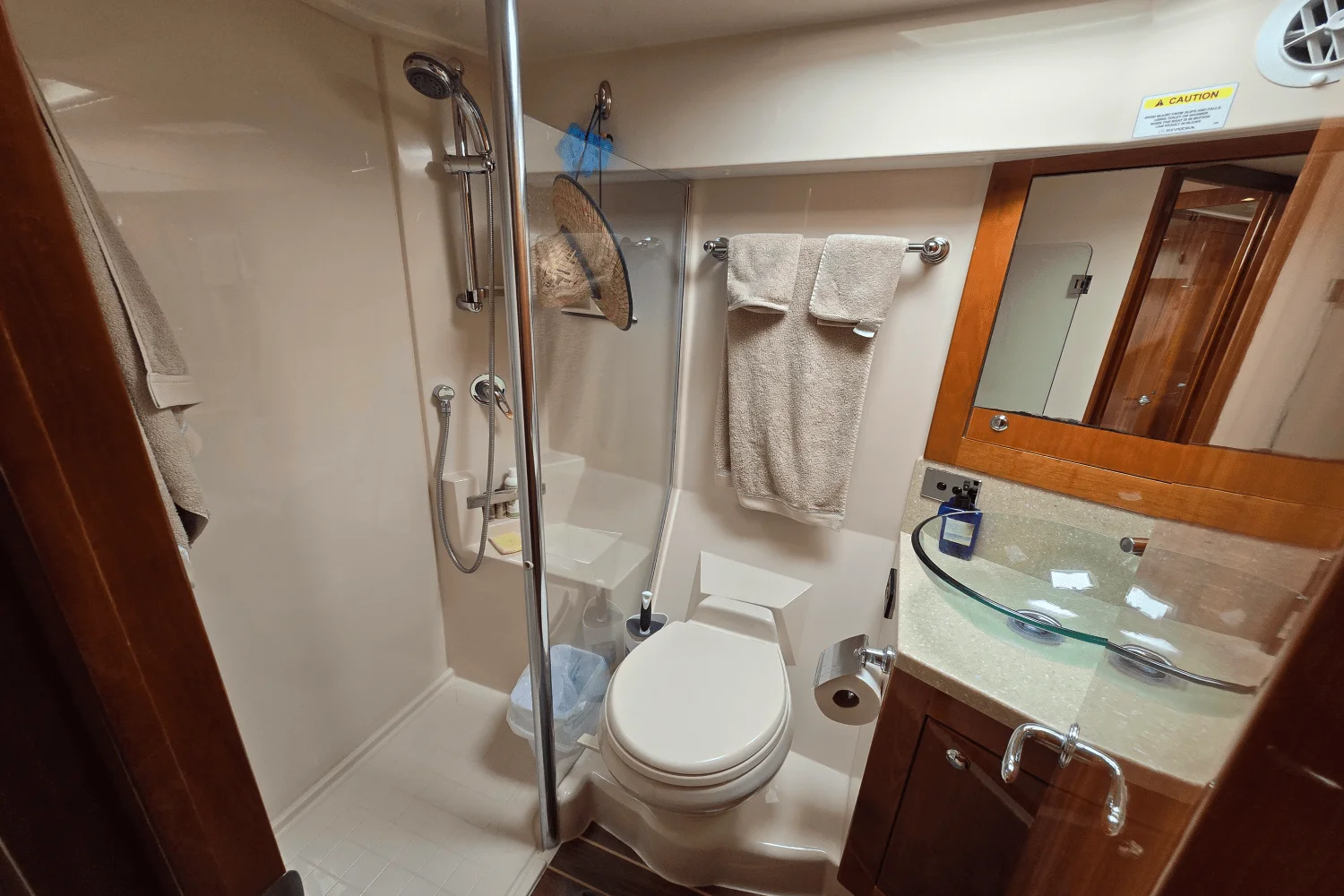 2009 Riviera 4400 SPORT YACHT Image Thumbnail #30