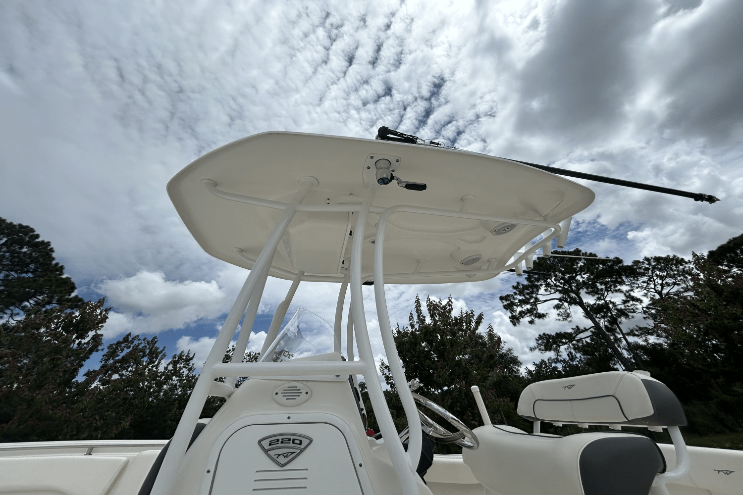 2015 Tidewater 22 Image Thumbnail #16