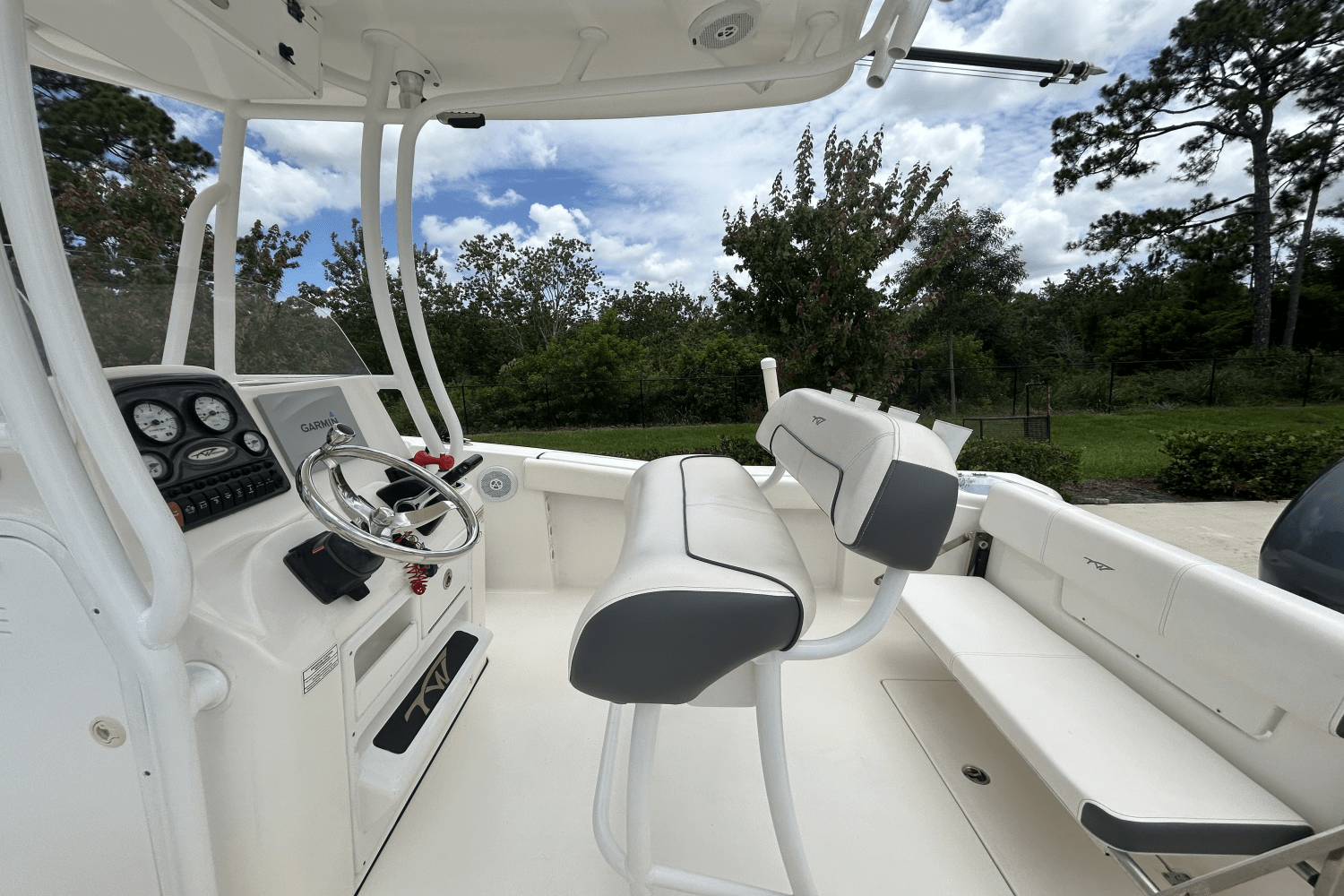 2015 Tidewater 22 Image Thumbnail #13