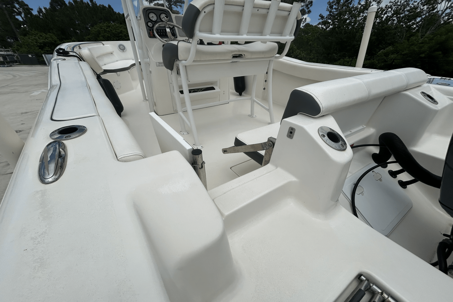 2015 Tidewater 22 Image Thumbnail #10