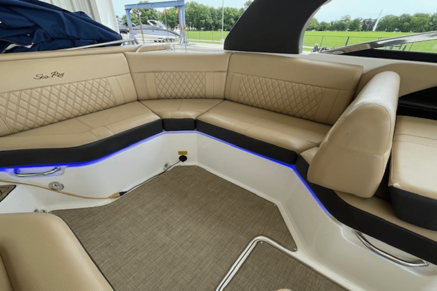 2019 Sea Ray 230 SLX Image Thumbnail #30