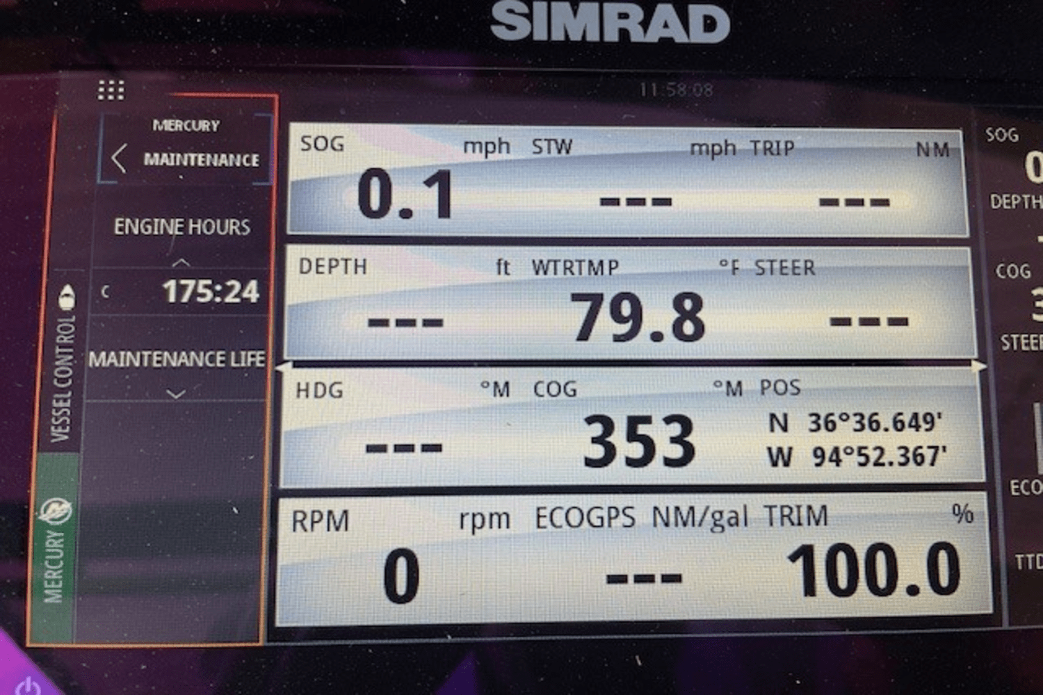 2019 Sea Ray 230 SLX Image Thumbnail #3