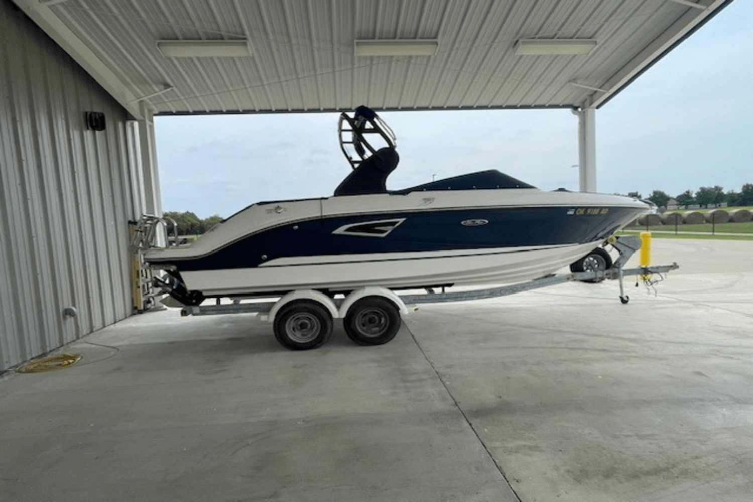 2019 Sea Ray 230 SLX Image Thumbnail #1