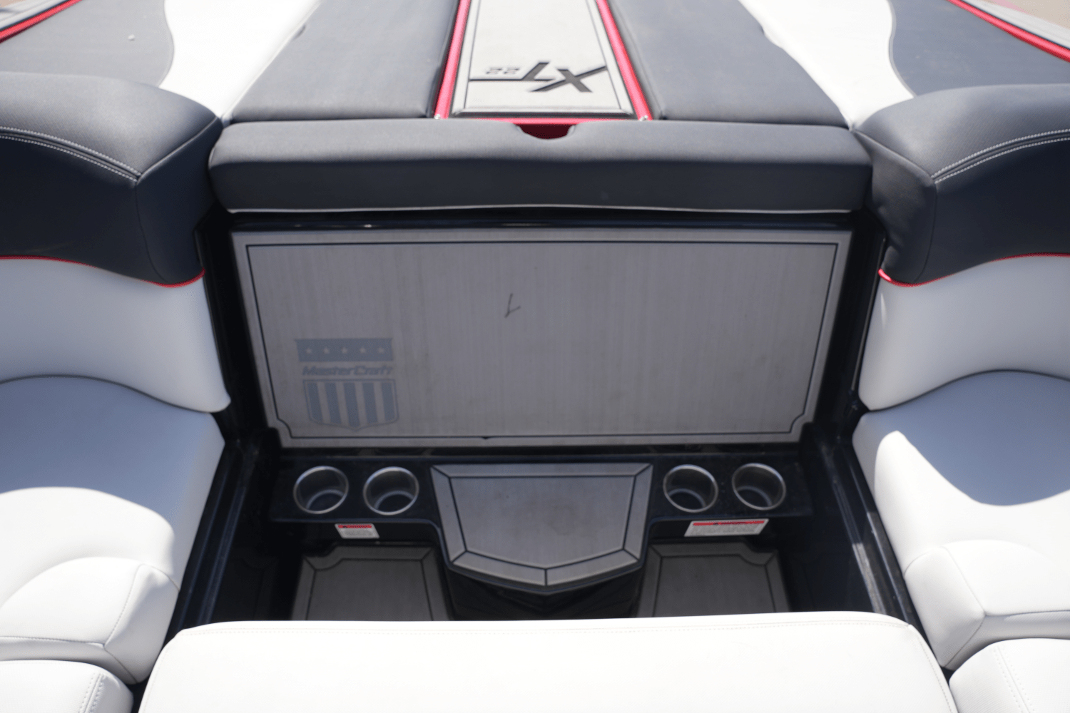 2019 Mastercraft XT22 Image Thumbnail #18