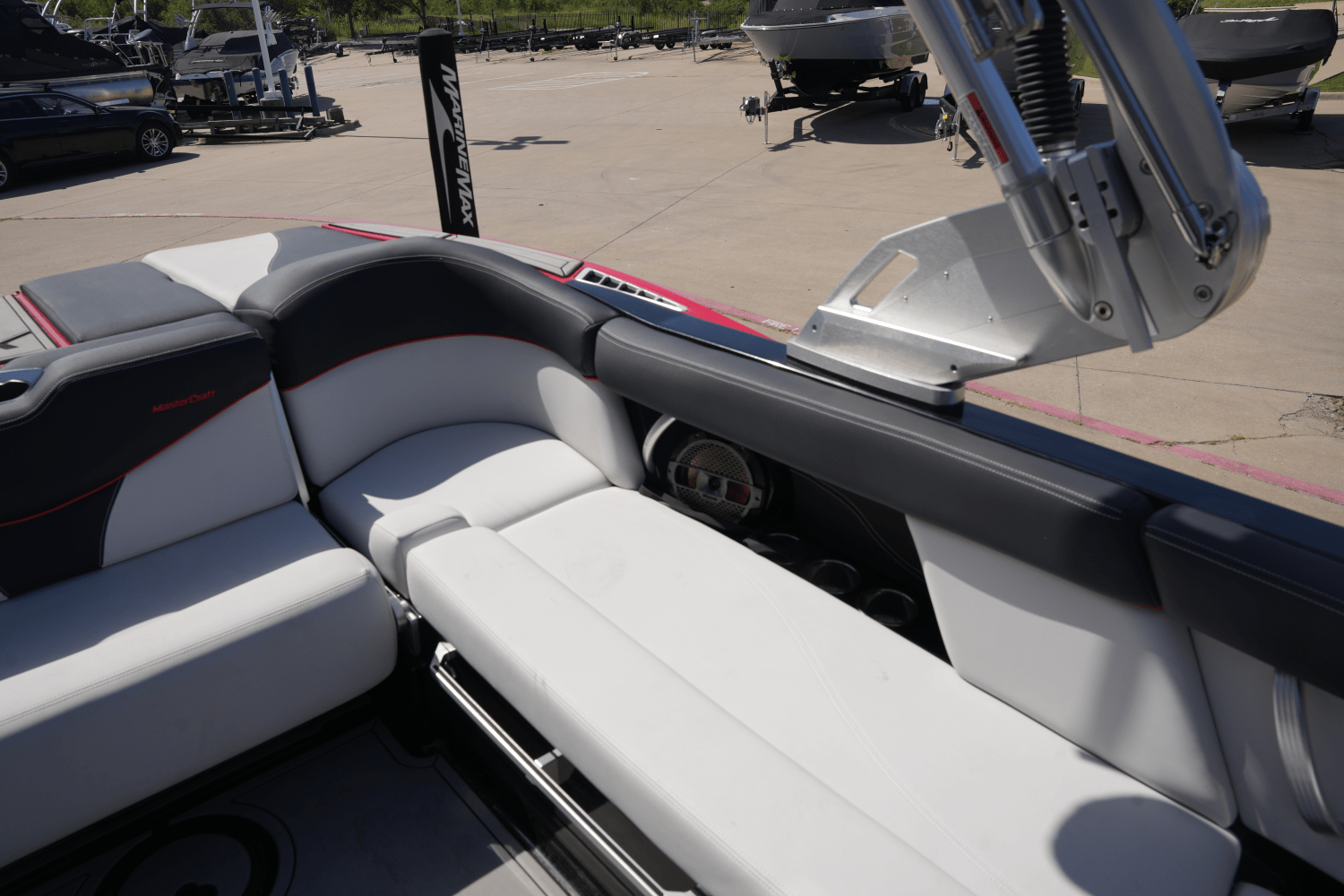 2019 Mastercraft XT22 Image Thumbnail #15