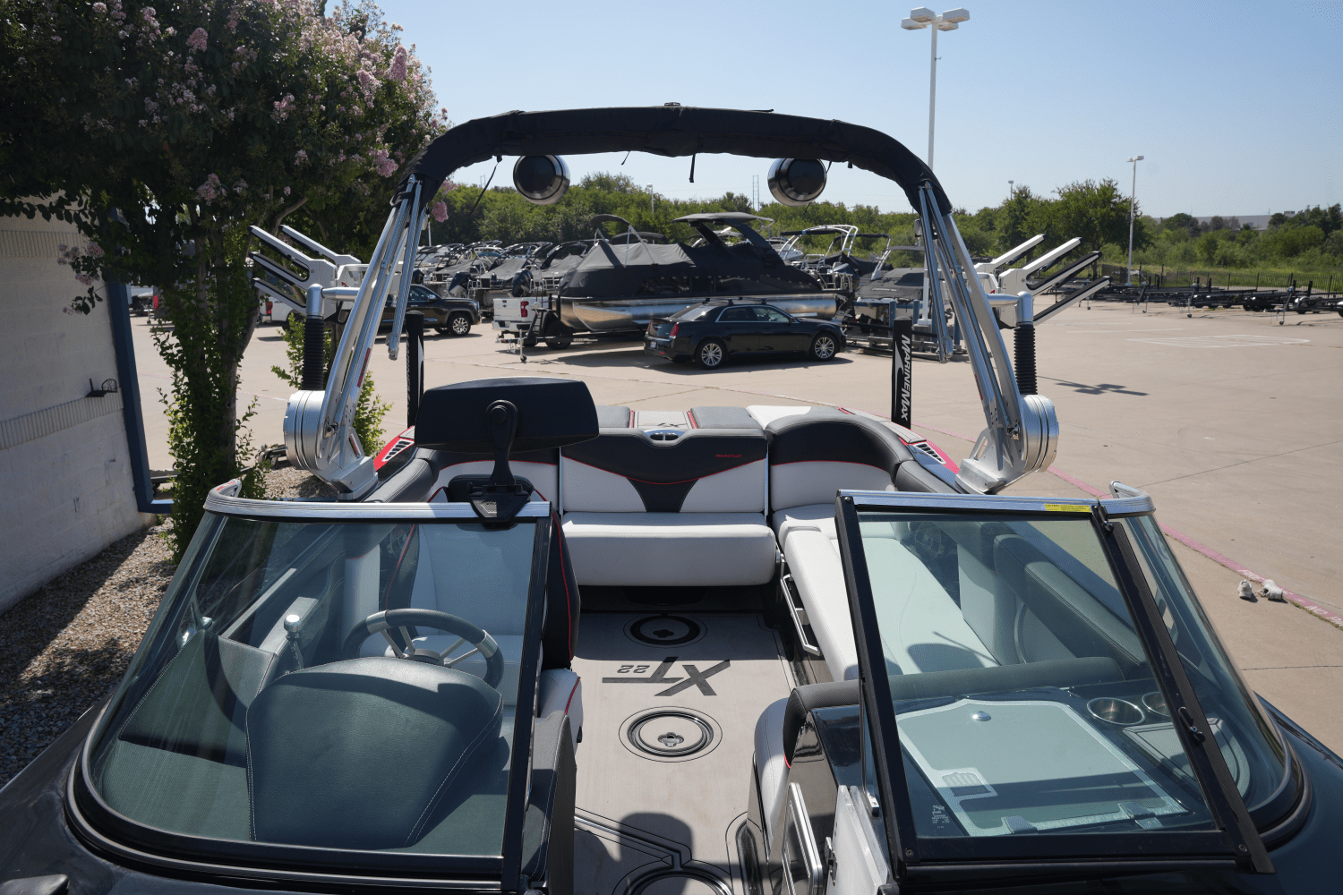 2019 Mastercraft XT22 Image Thumbnail #34