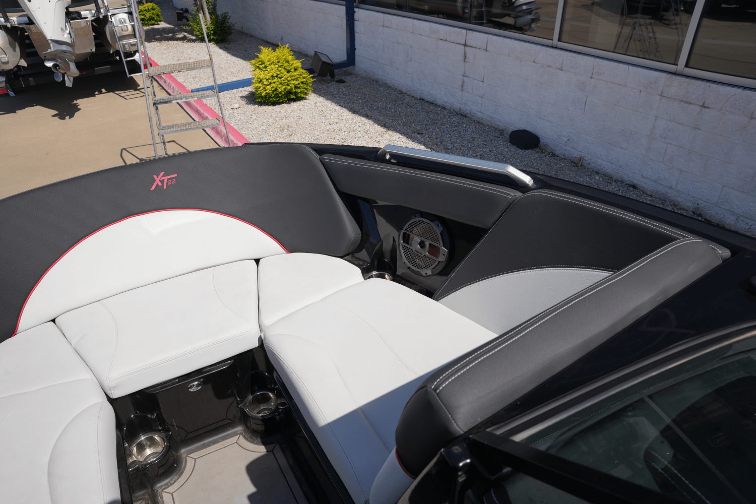 2019 Mastercraft XT22 Image Thumbnail #30