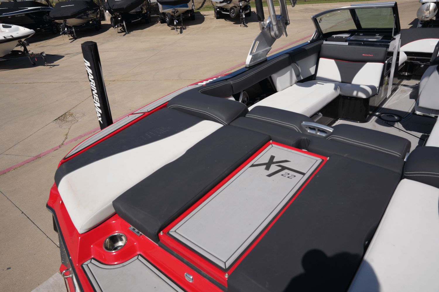 2019 Mastercraft XT22 Image Thumbnail #5