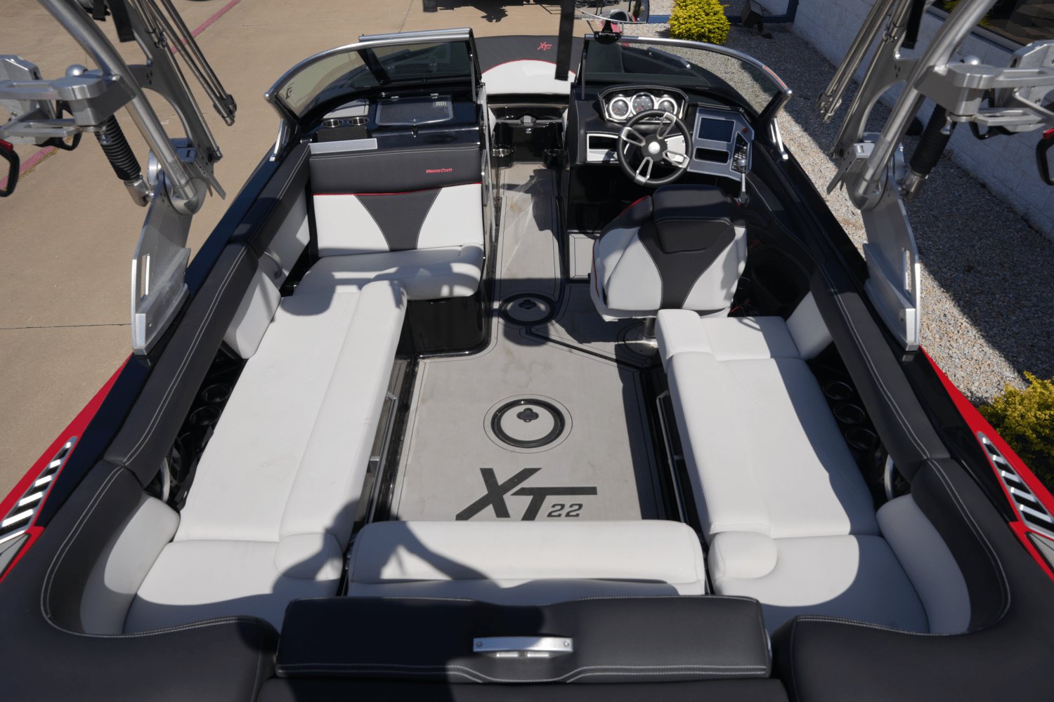 2019 Mastercraft XT22 Image Thumbnail #7