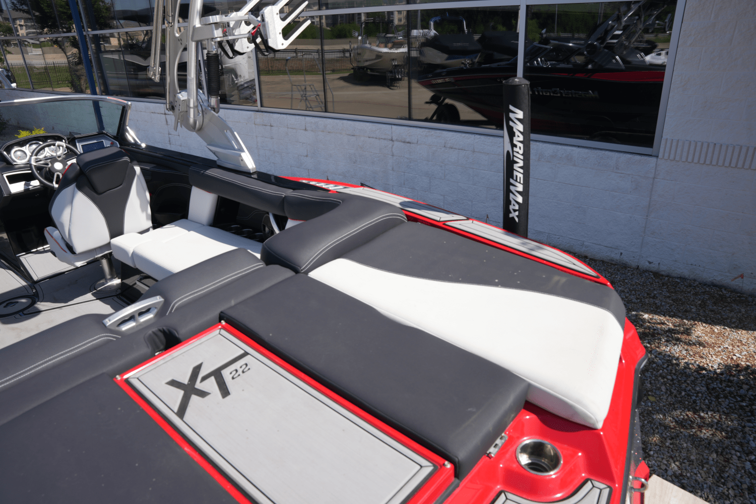 2019 Mastercraft XT22 Image Thumbnail #6