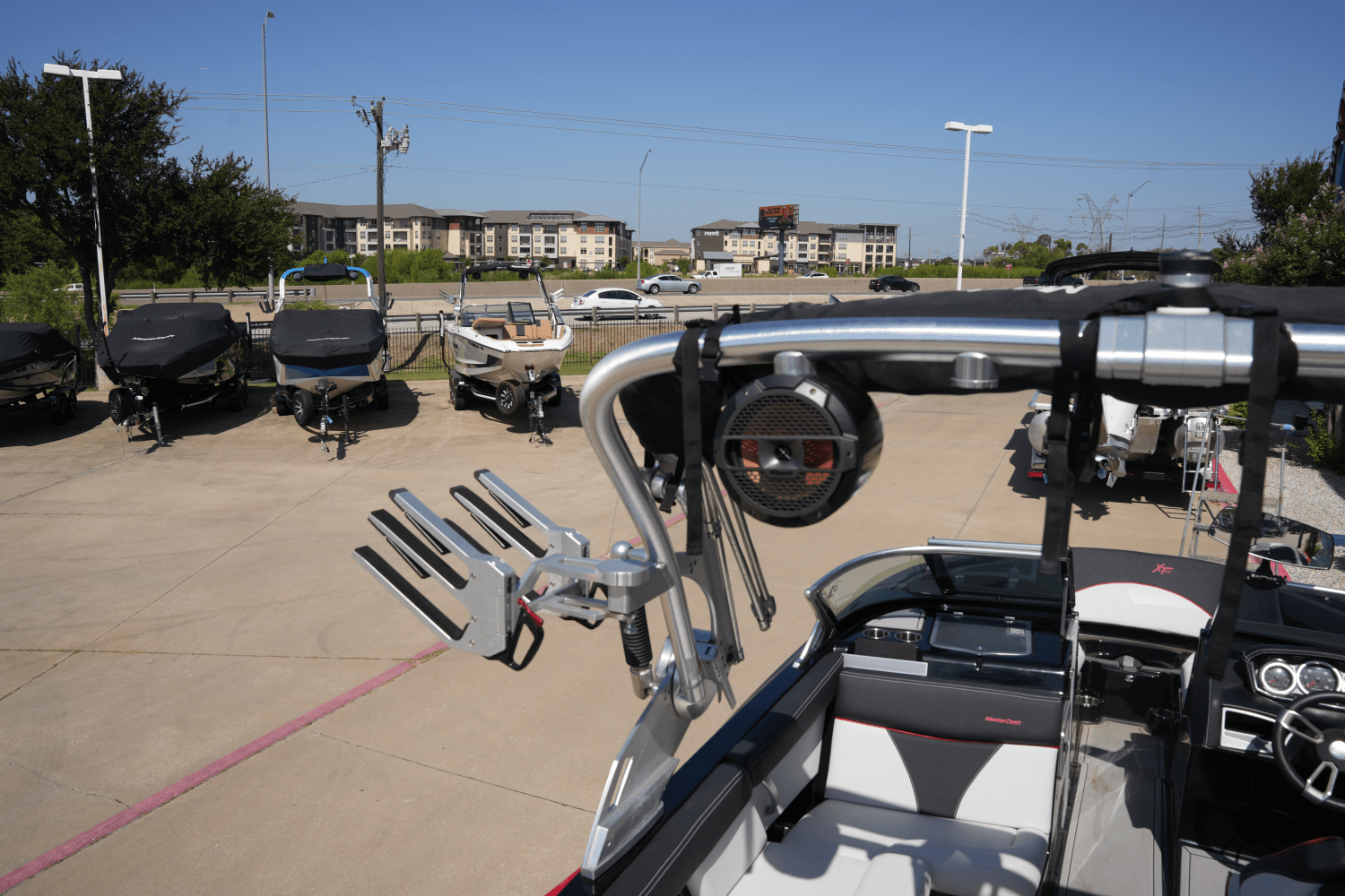 2019 Mastercraft XT22 Image Thumbnail #9