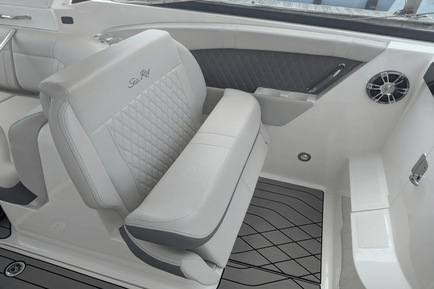 2023 Sea Ray 350 SLX Image Thumbnail #20
