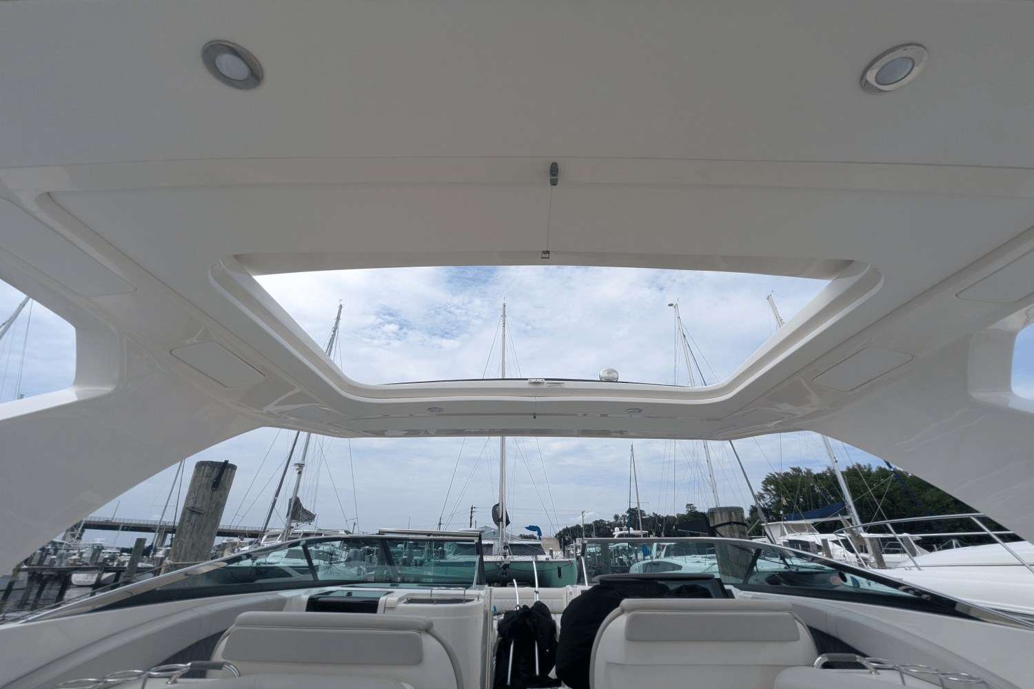 2023 Sea Ray 350 SLX Image Thumbnail #26