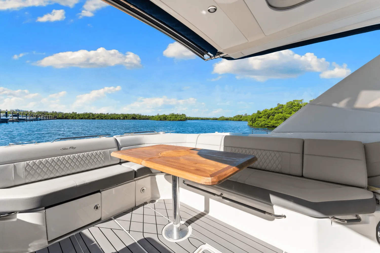 2022 Sea Ray 400 SLX-OB Image Thumbnail #31