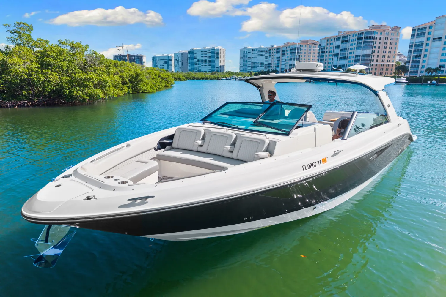 2022 Sea Ray 400 SLX-OB Image Thumbnail #10