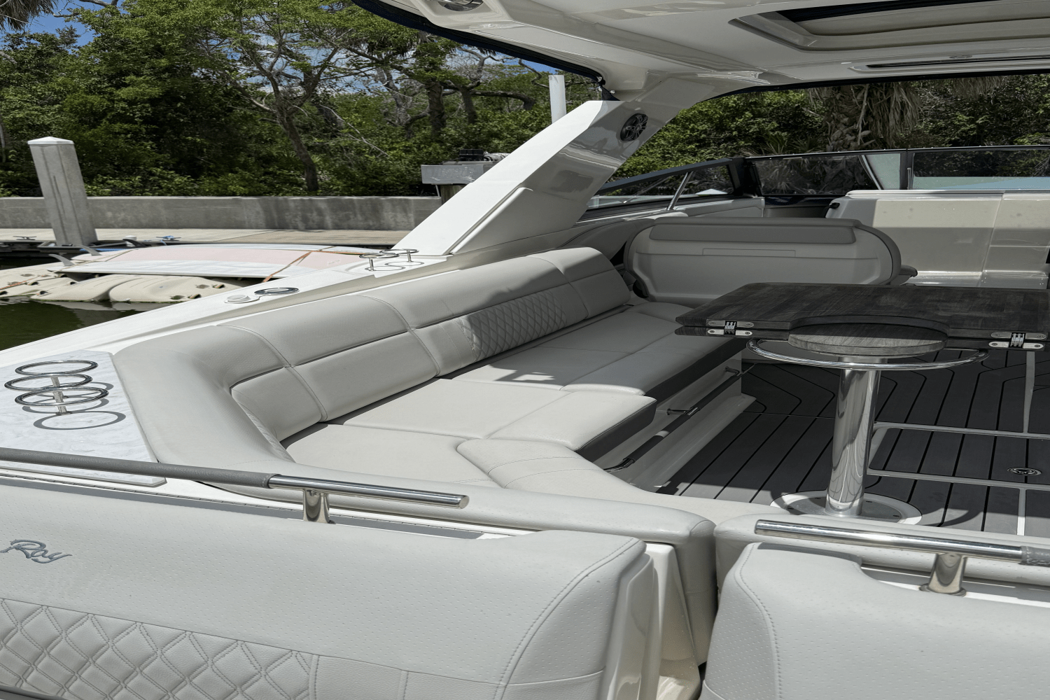 2022 Sea Ray 400 SLX-OB Image Thumbnail #14