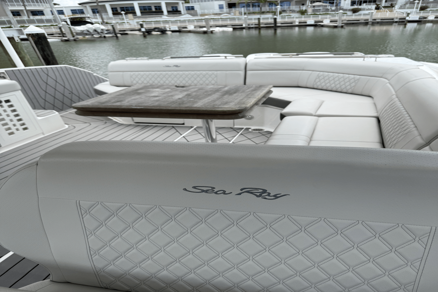 2022 Sea Ray 400 SLX-OB Image Thumbnail #18