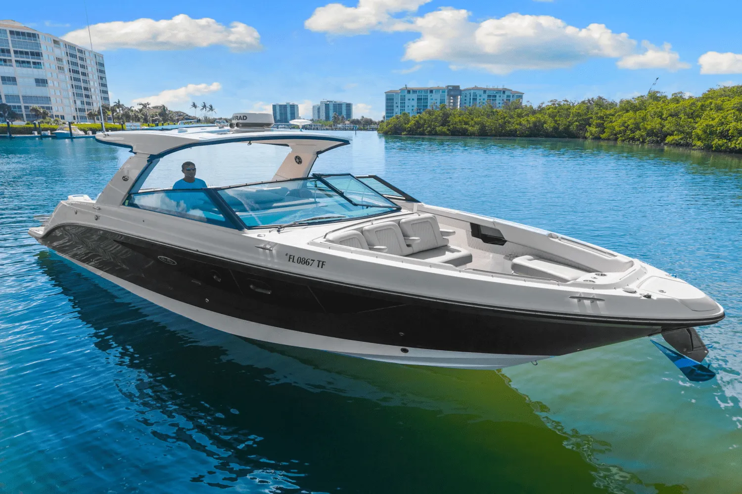2022 Sea Ray 400 SLX-OB Image Thumbnail #8